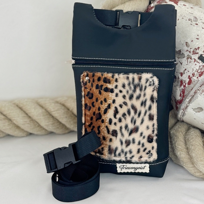 Gürteltasche, Laura