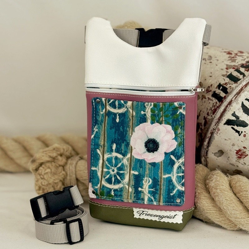 Gürteltasche, Britt