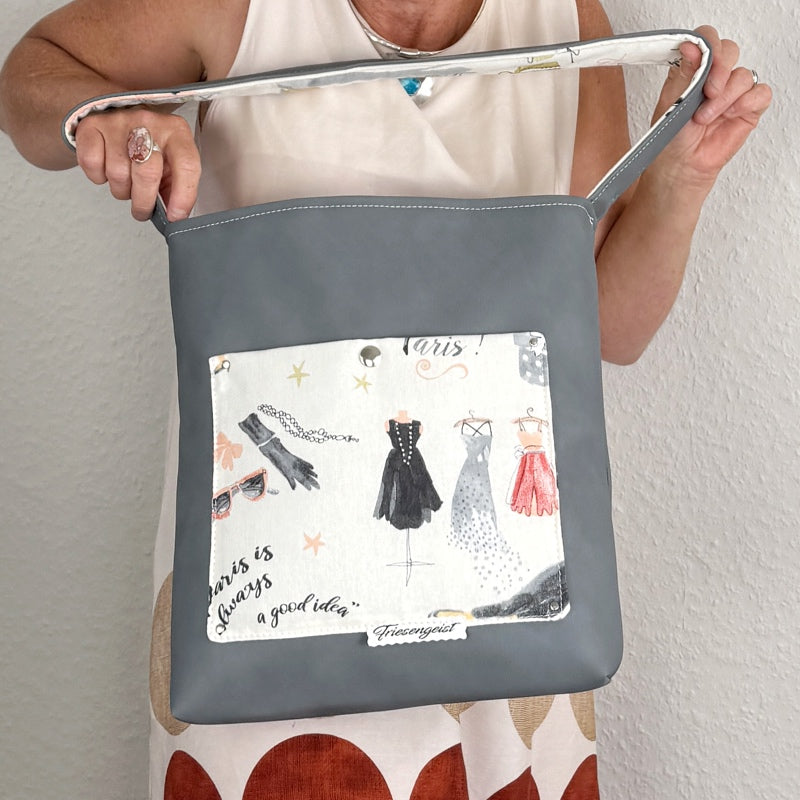 Einkaufsshopper mit einem breiten Schulterträger
