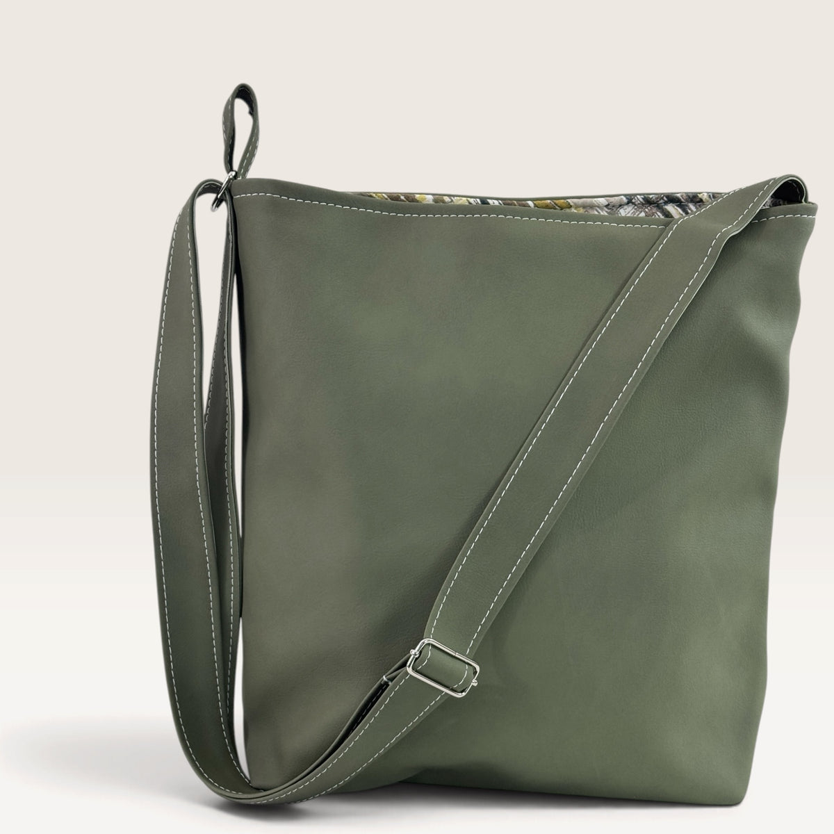 Shopper mit einem breiten Schulterträger, veränderbar, Klara