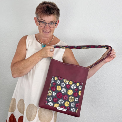Einkaufsshopper mit einem breiten Schulterträger