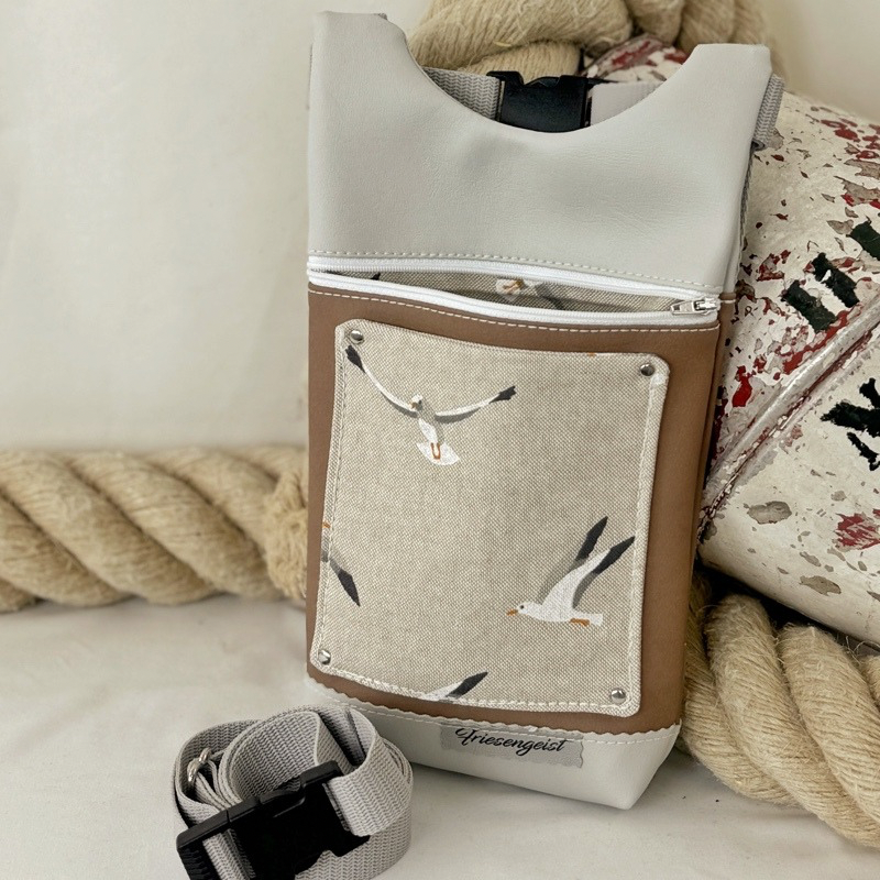 Gürteltasche, Erna