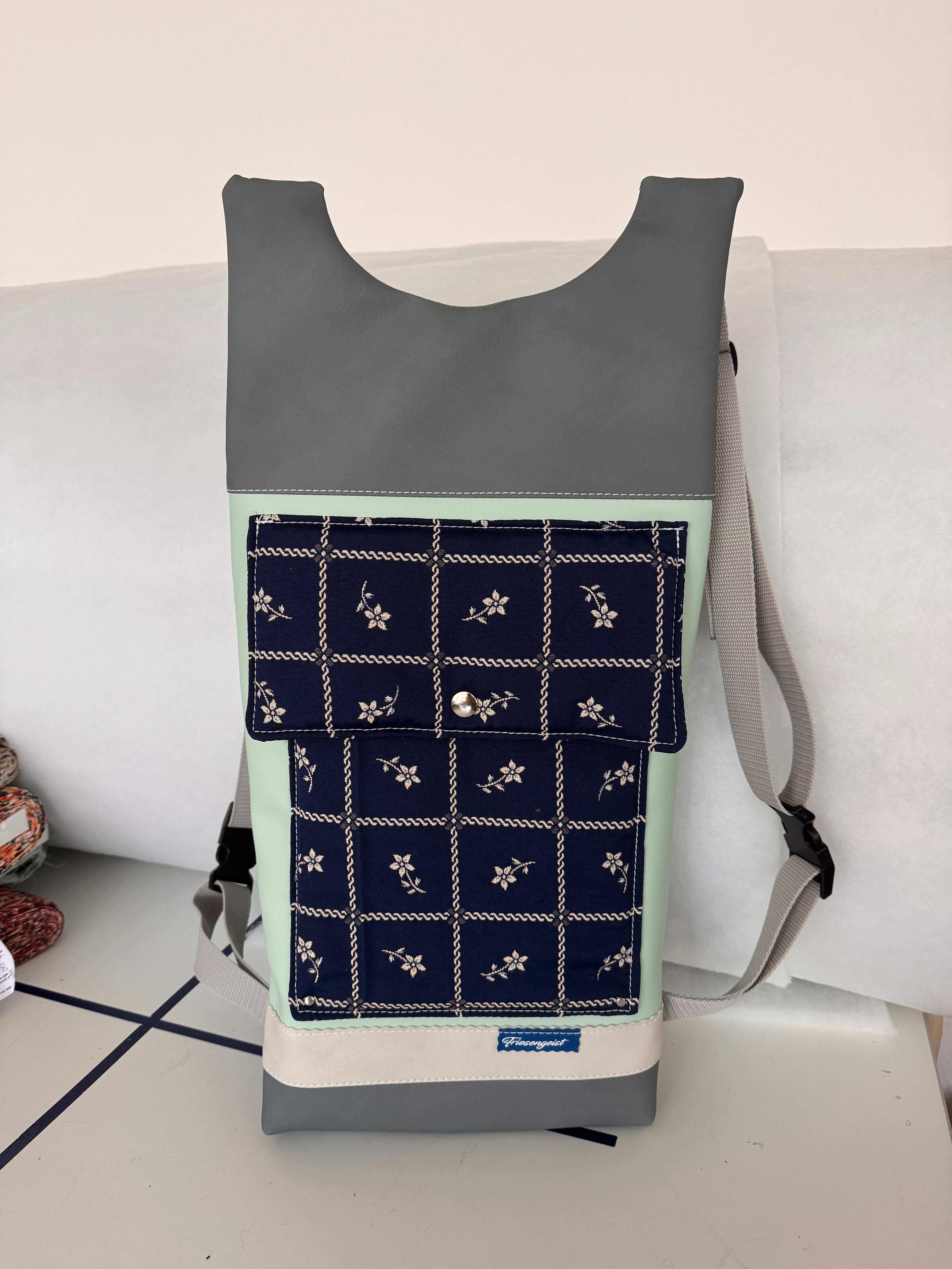 Damen- und Herrenrucksack Carmen